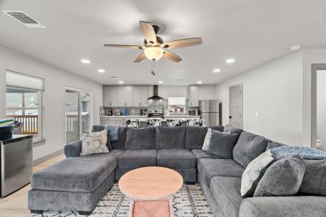 2028 Williams Lakeshore Kingsland TX 78639
