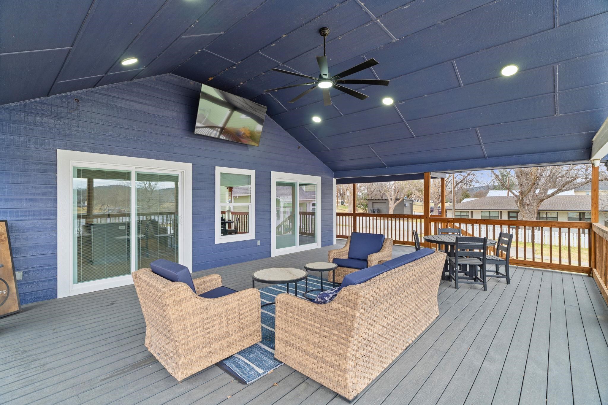 2028 Williams Lakeshore Kingsland TX 78639