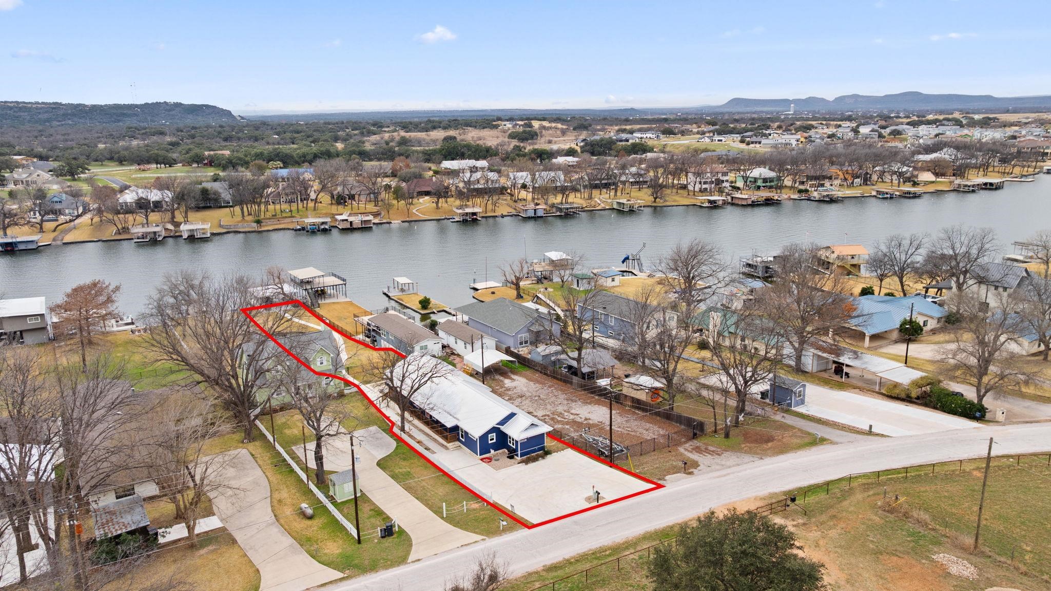 2028 Williams Lakeshore Kingsland TX 78639