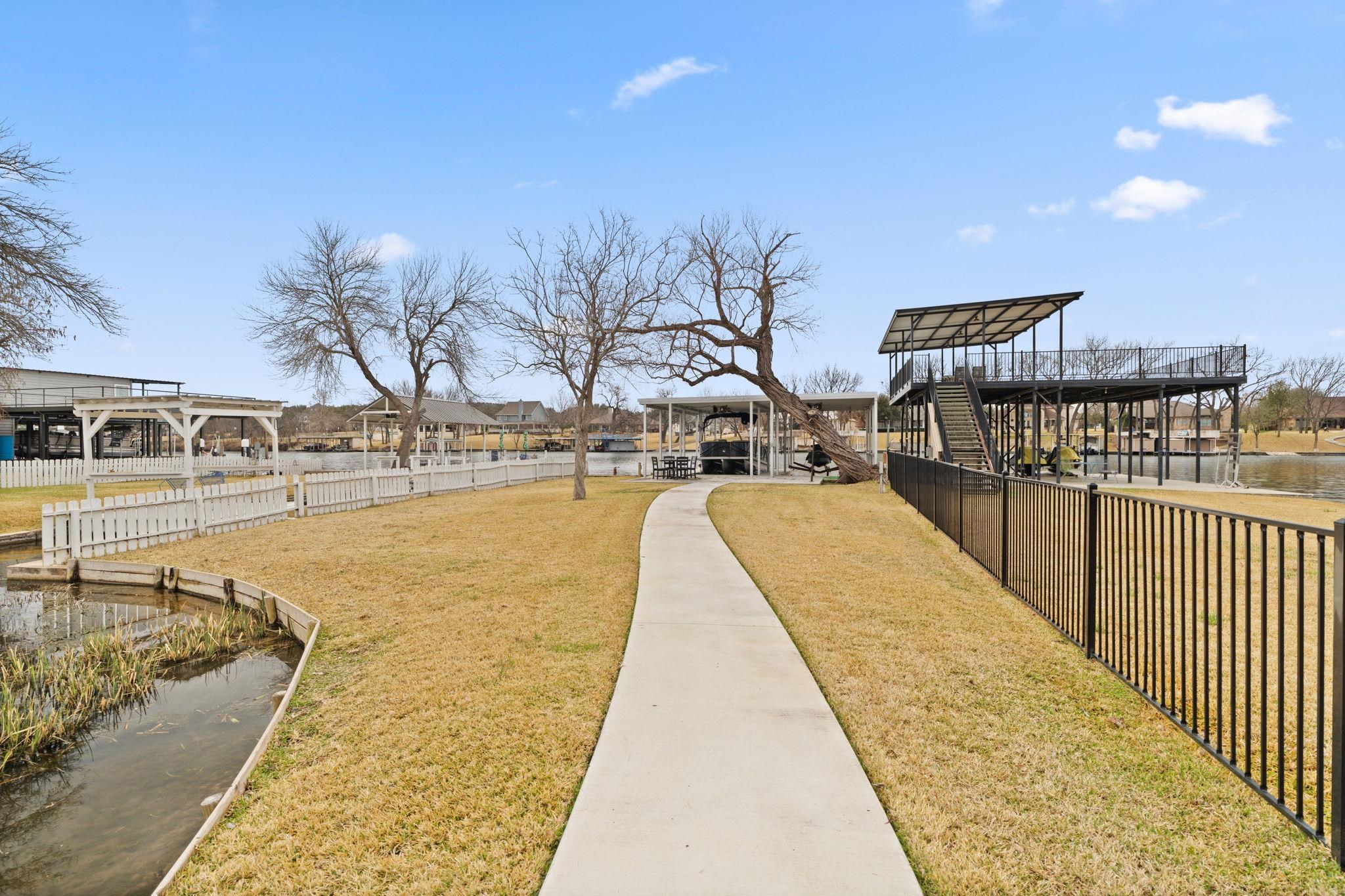 2028 Williams Lakeshore Kingsland TX 78639