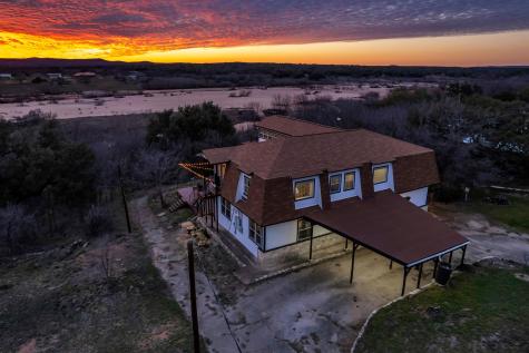 7036 River Oaks Drive Kingsland TX 78639