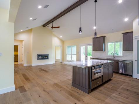 1415 Bluebonnet Marble Falls TX 78654