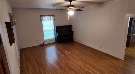 304 N Oak Richland Springs TX 76871