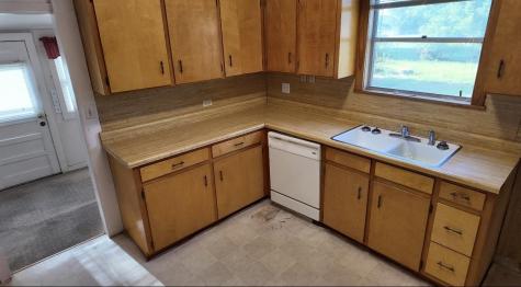 304 N Oak Richland Springs TX 76871