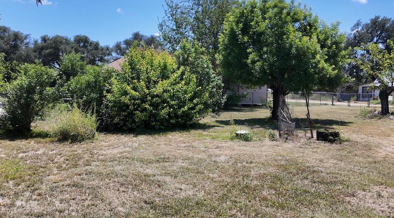 304 N Oak Richland Springs TX 76871