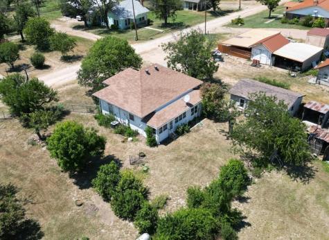304 N Oak Richland Springs TX 76871