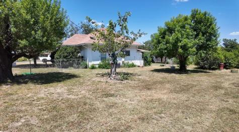 304 N Oak Richland Springs TX 76871