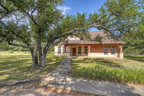 1050 Twisted Oak Horseshoe Bay TX 78657