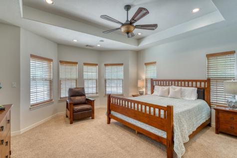 1050 Twisted Oak Horseshoe Bay TX 78657