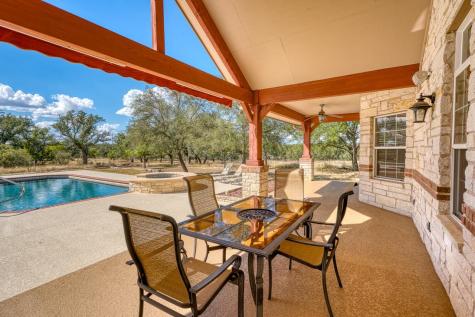 1050 Twisted Oak Horseshoe Bay TX 78657