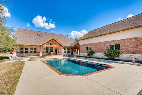 1050 Twisted Oak Horseshoe Bay TX 78657