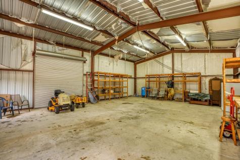 1050 Twisted Oak Horseshoe Bay TX 78657