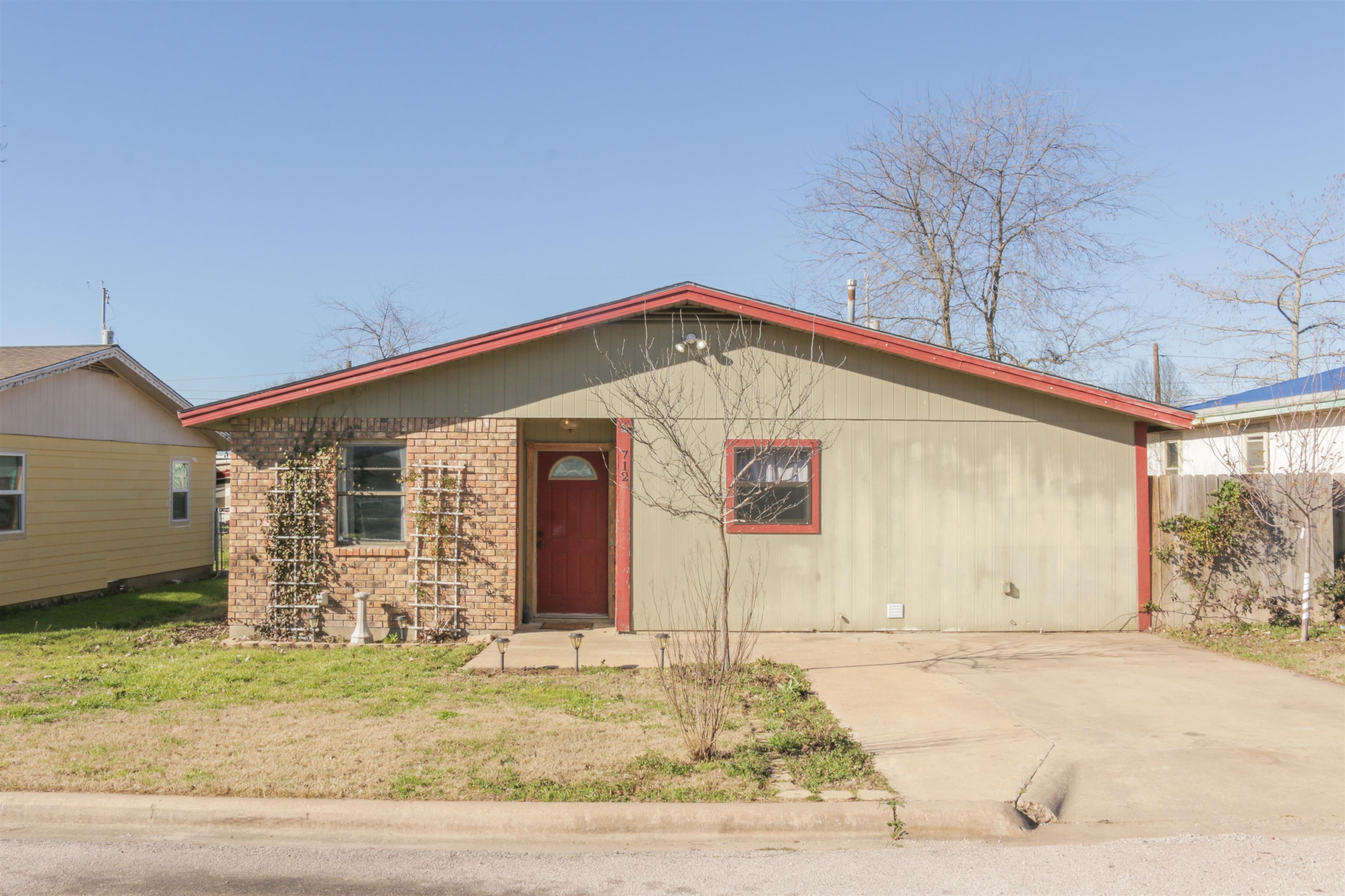 712 N West Street Burnet TX 78611