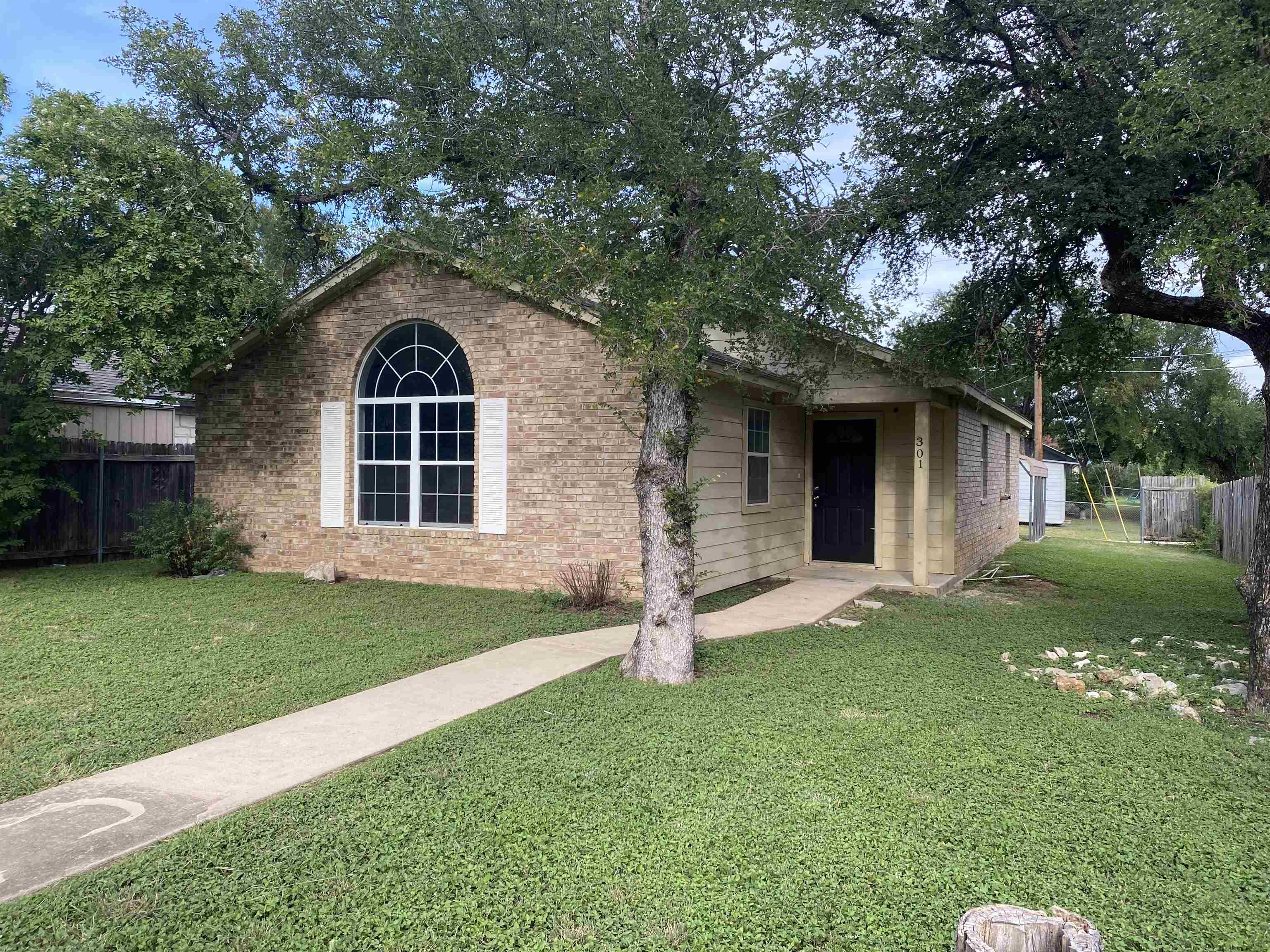 301 Avenue Q Marble Falls TX 78654