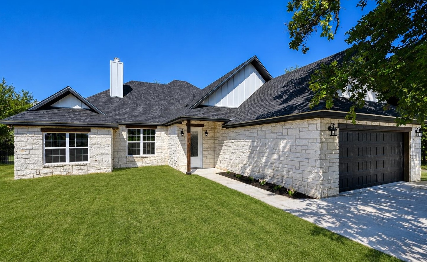 101 Eagle Point Drive Kingsland TX 78639