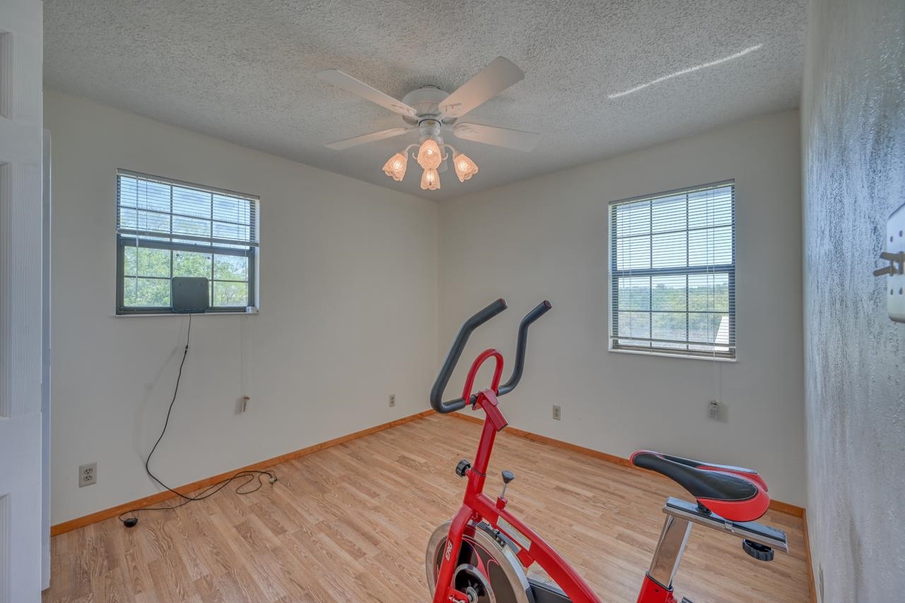 122 Ridge Drive Spicewood TX 78669
