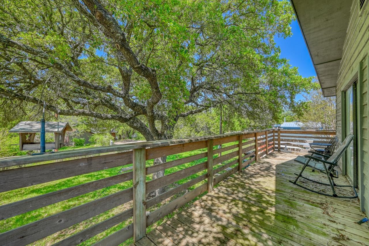 122 Ridge Drive Spicewood TX 78669