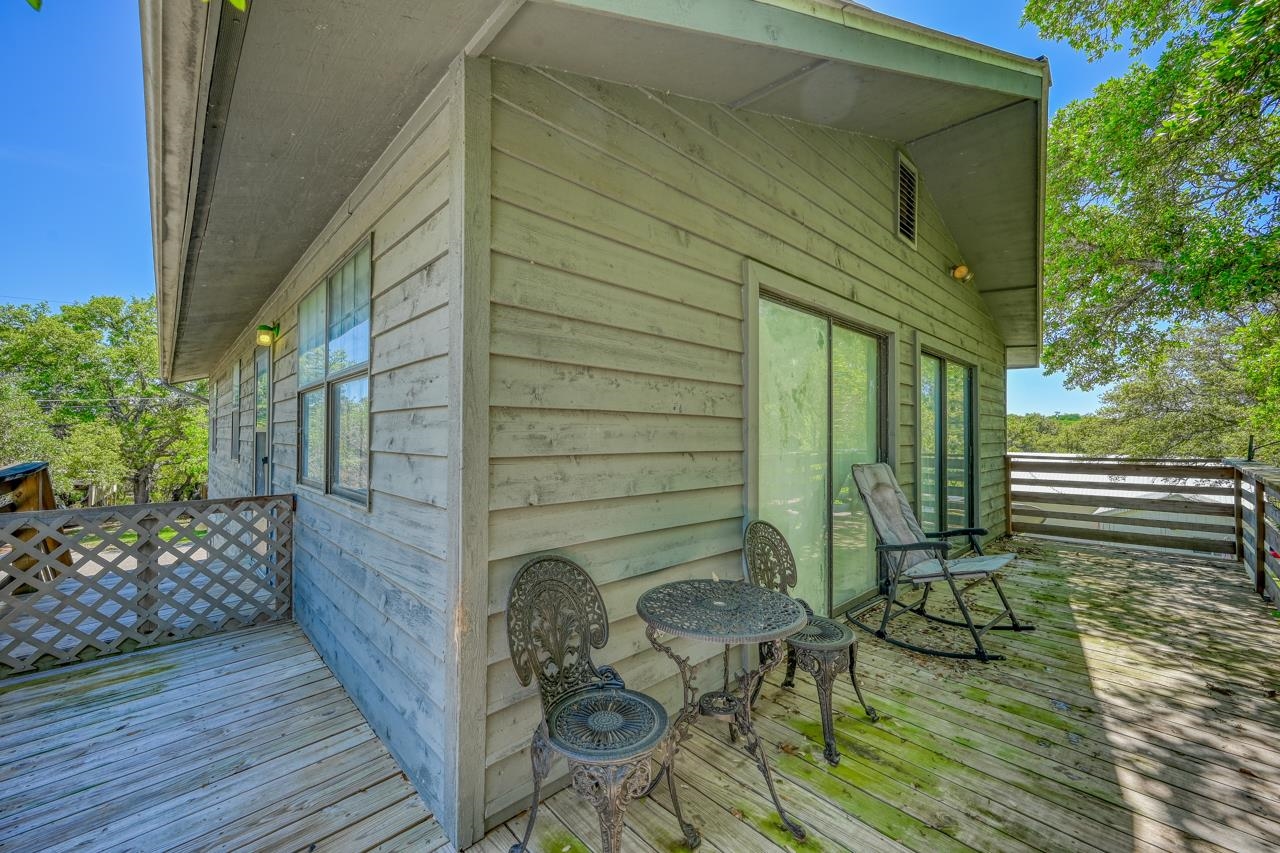 122 Ridge Drive Spicewood TX 78669