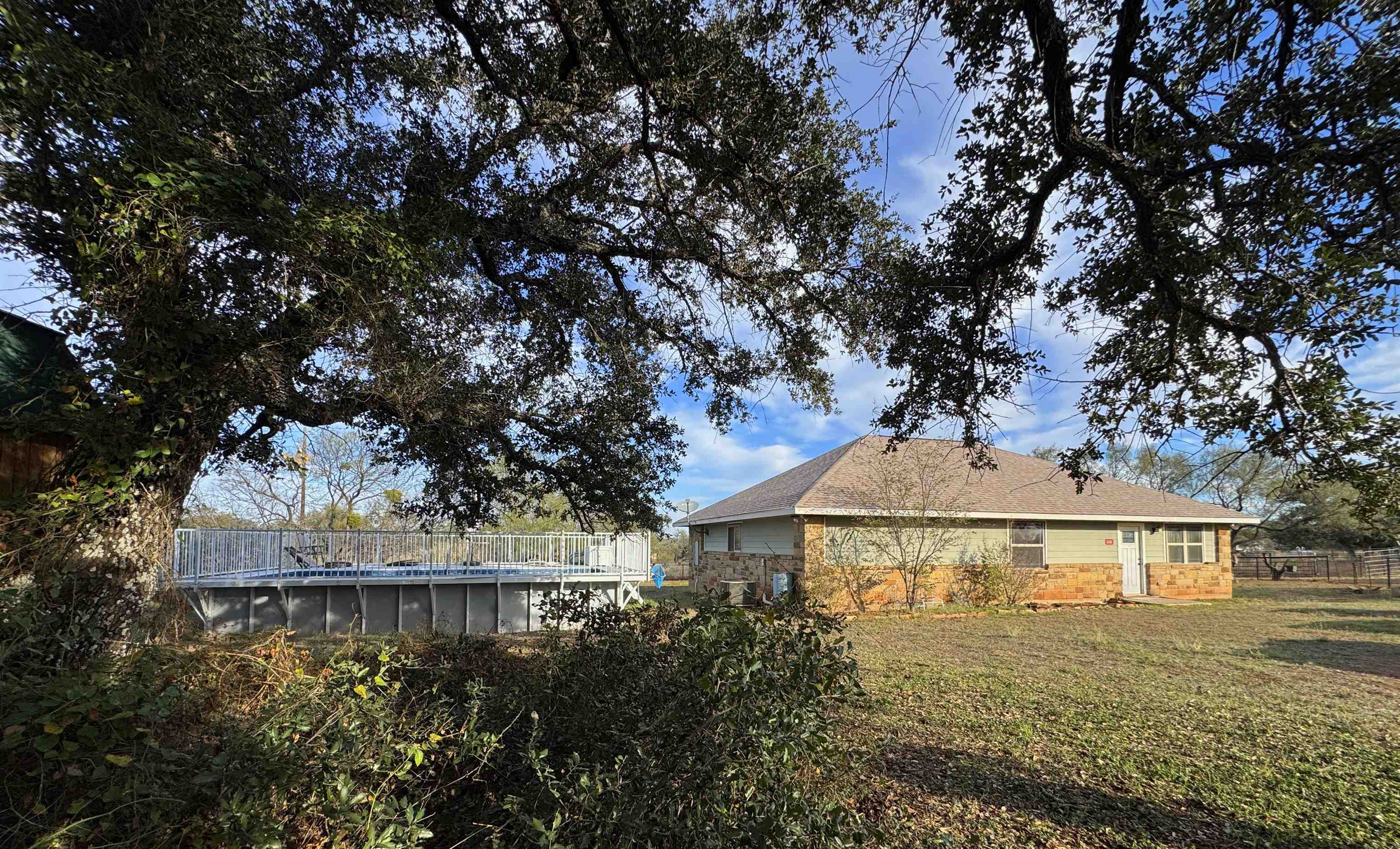115 Field Stone Drive Llano TX 78643