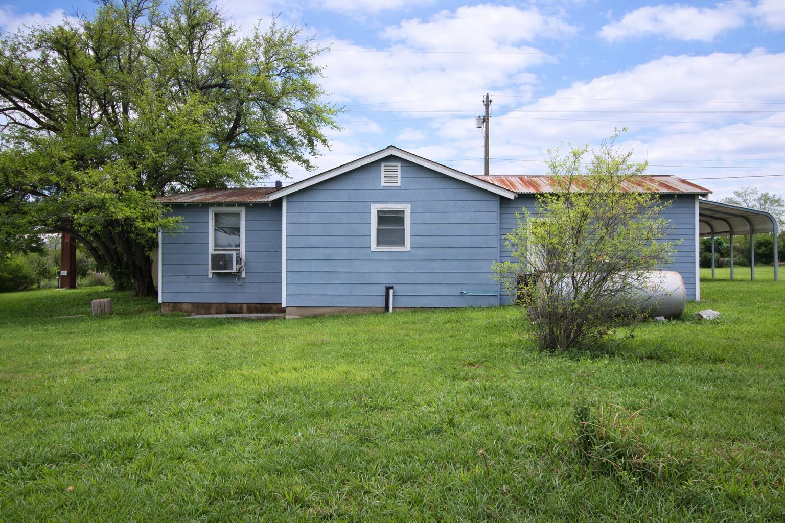 509 E Austin Llano TX 78643