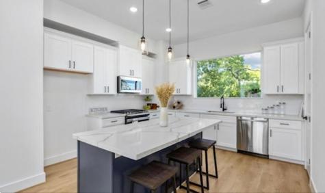 1711 Bardwell Street Houston TX 77009