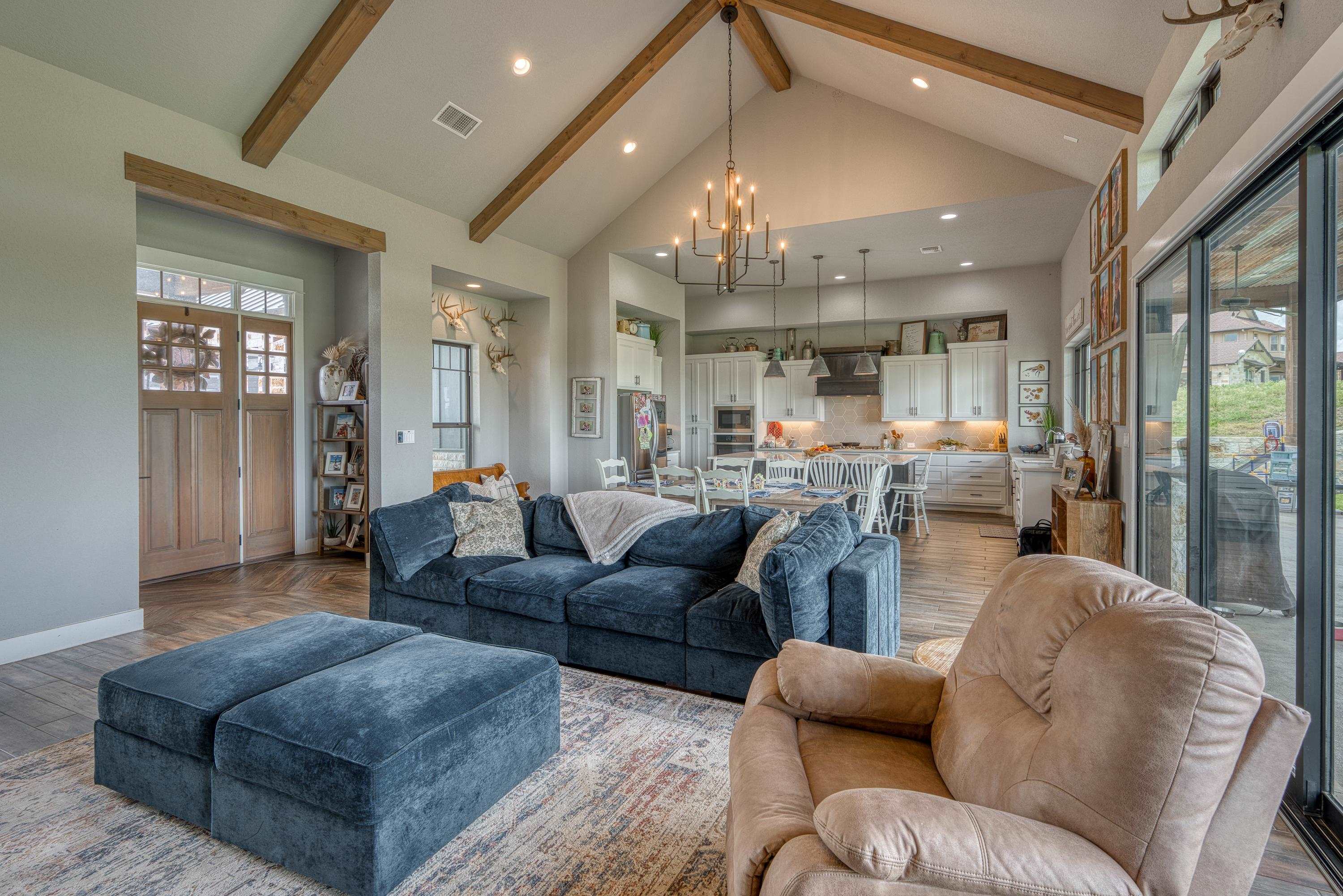 112 Legendary Estates Drive Kingsland TX 78639