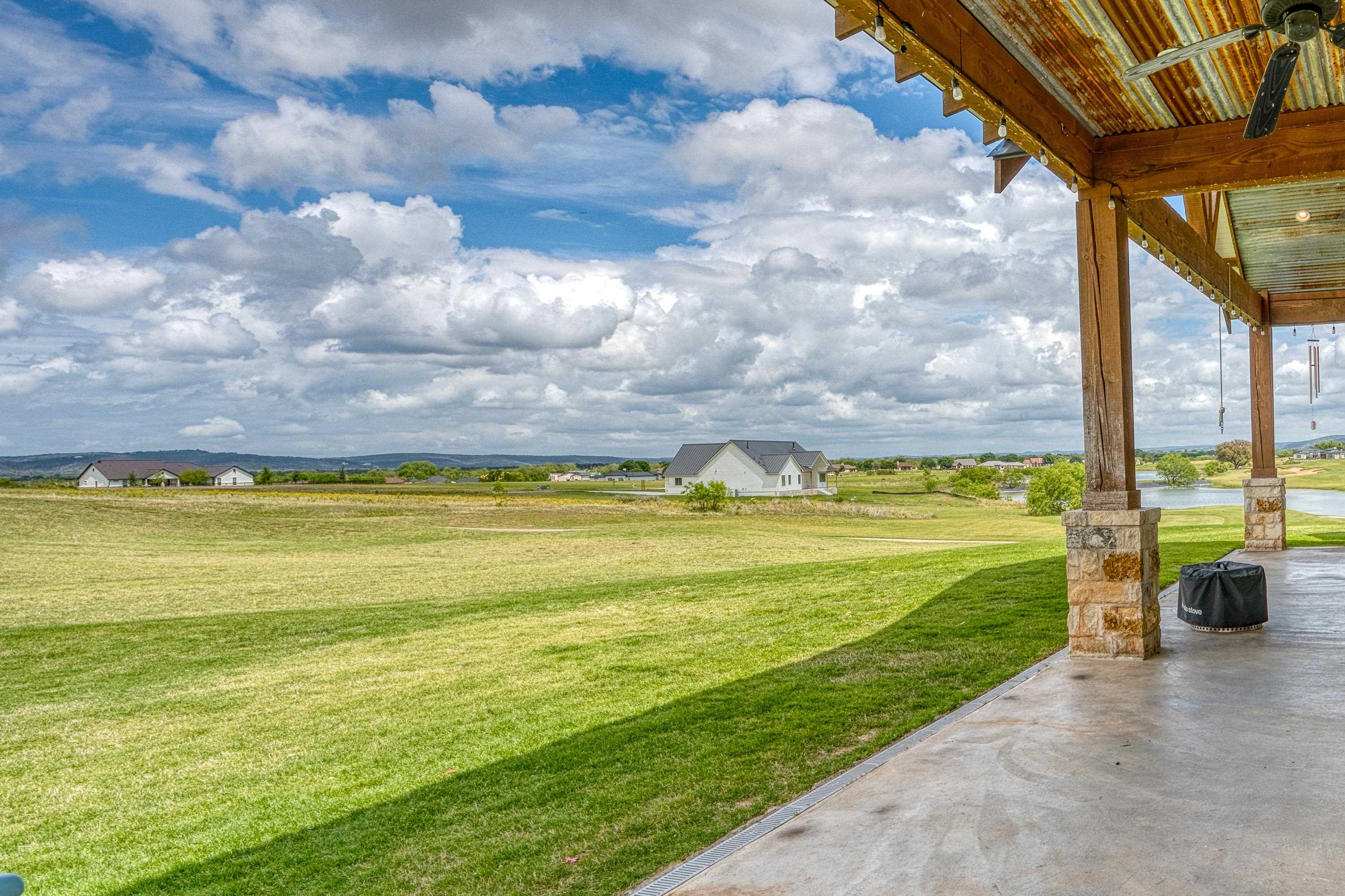 112 Legendary Estates Drive Kingsland TX 78639