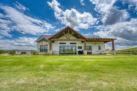 112 Legendary Estates Drive Kingsland TX 78639