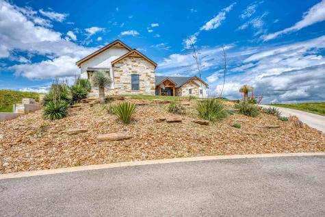 112 Legendary Estates Drive Kingsland TX 78639