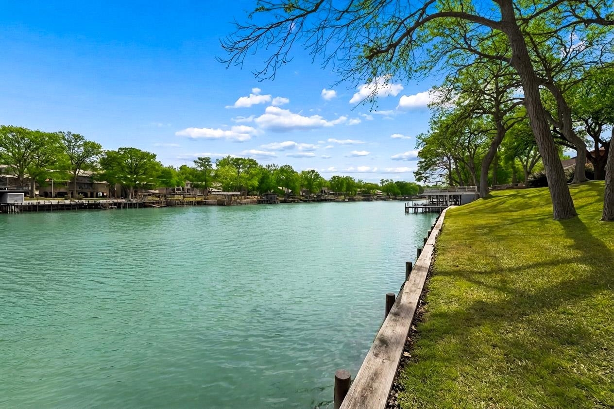 2319 Terminal Loop Drive Mcqueeney TX 78123