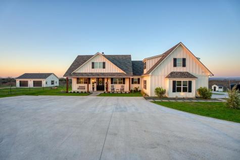 104 Schoolhouse Lane Spicewood TX 78669