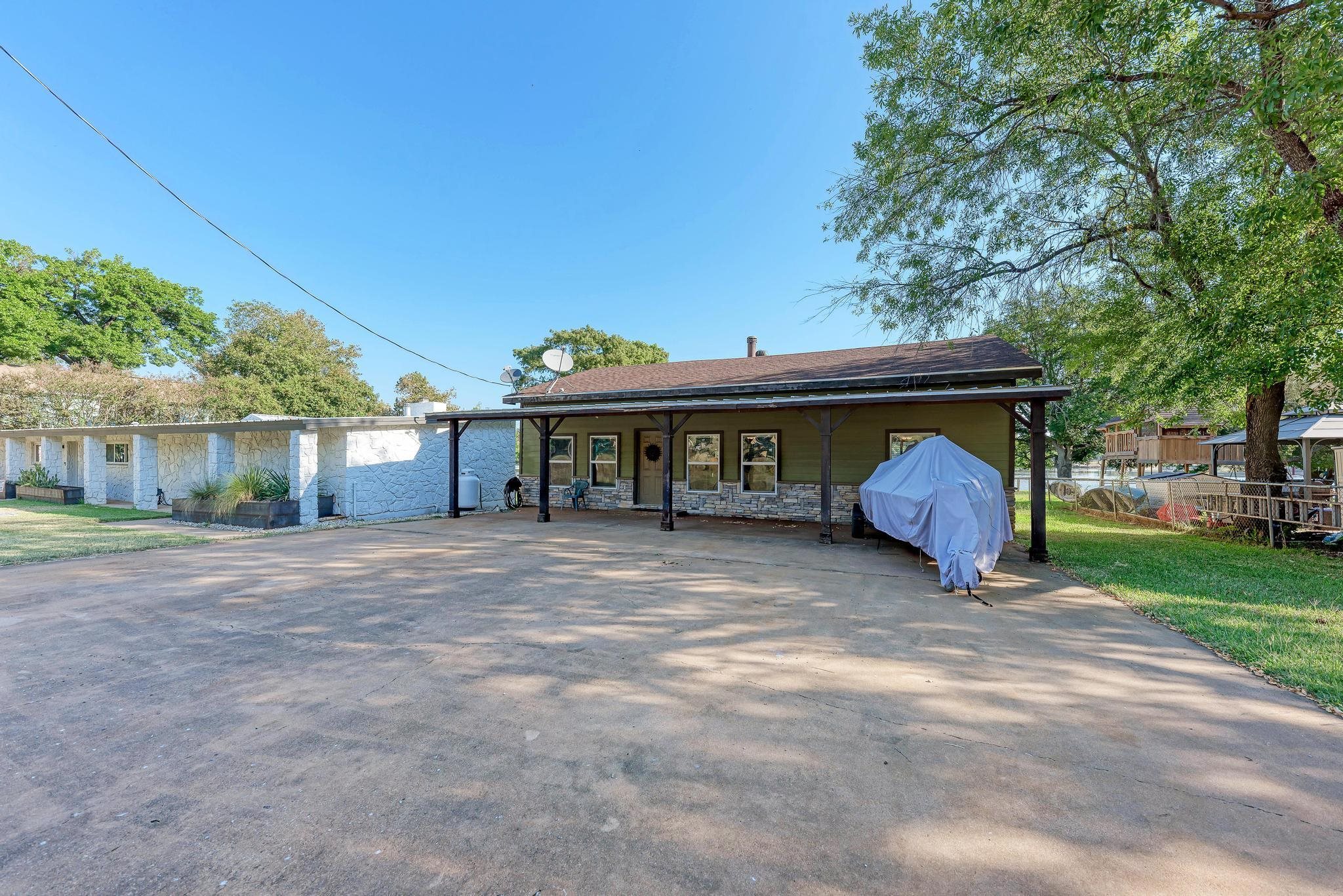 616 Sandy Harbor Drive Drive Horseshoe Bay TX 78657