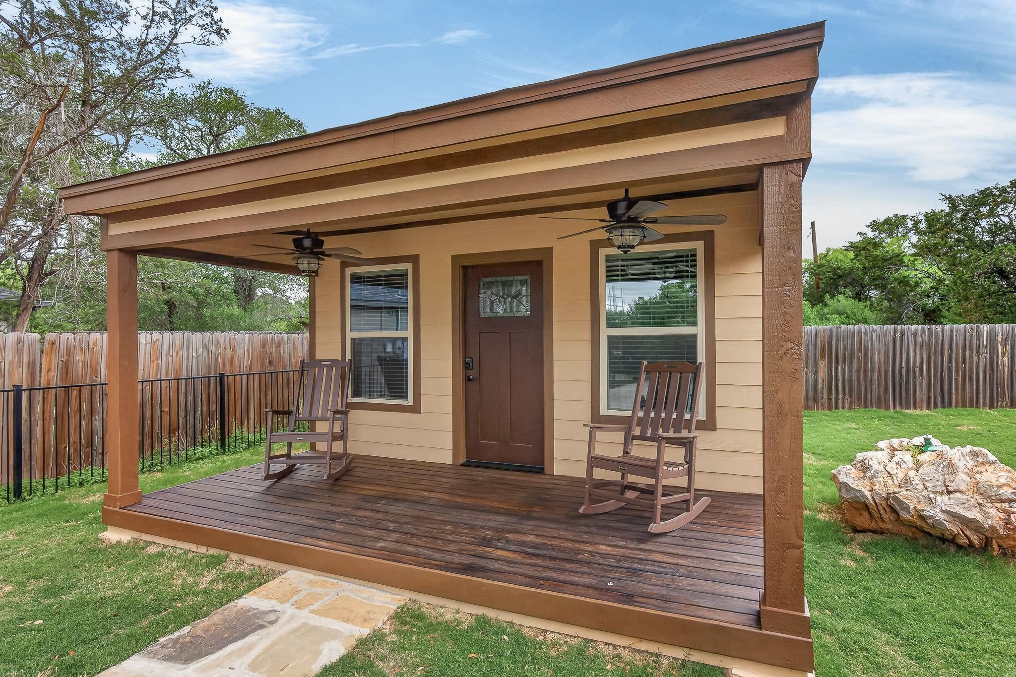 212 Knights Row Cottonwood Shores TX 78657