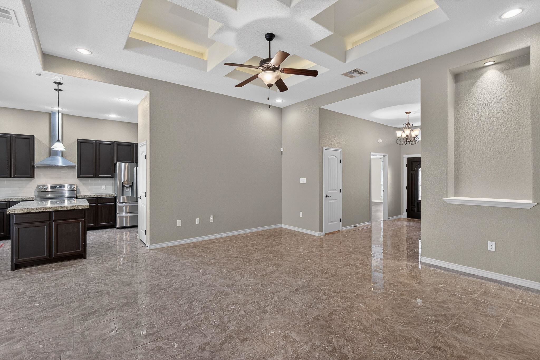 212 Knights Row Cottonwood Shores TX 78657
