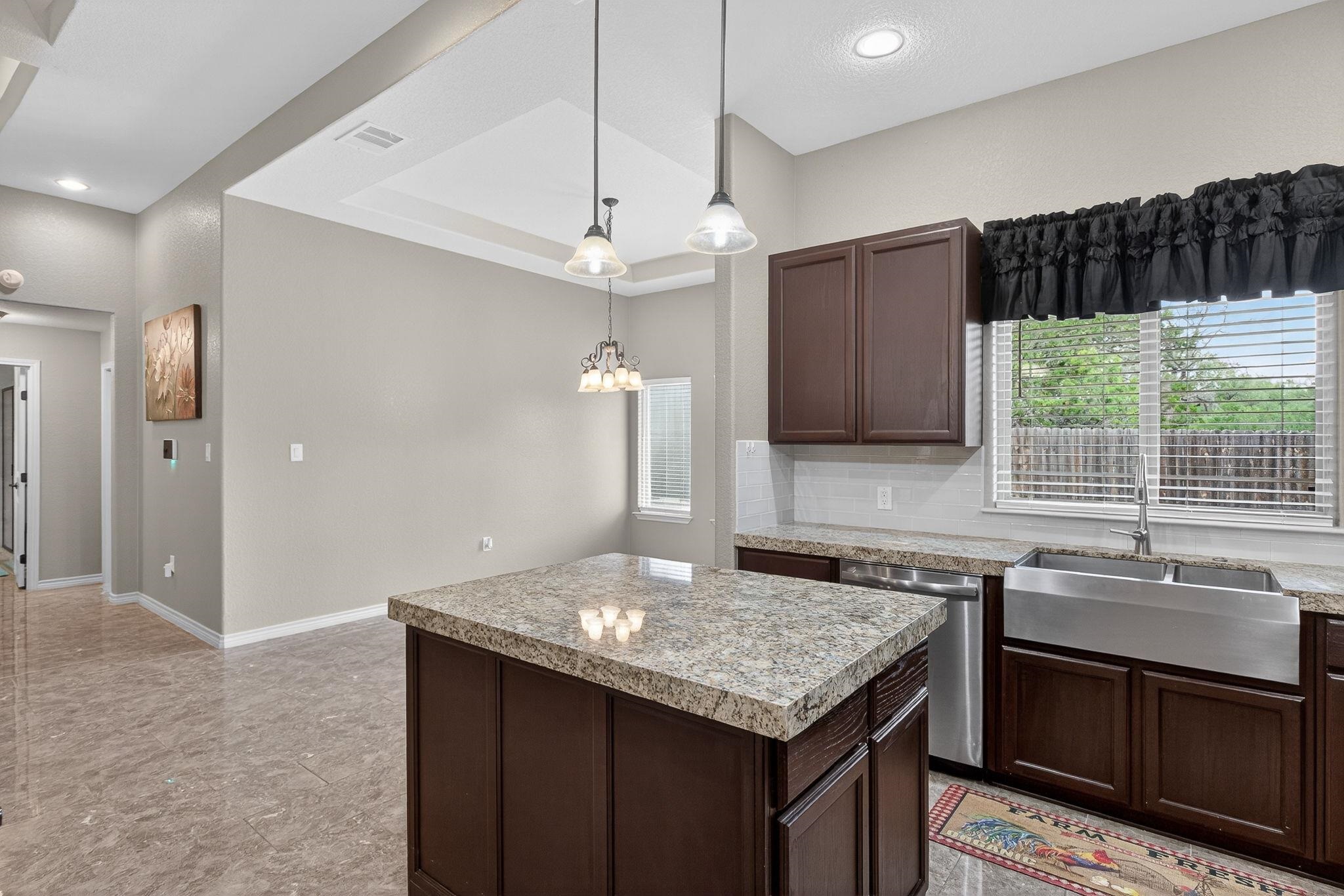 212 Knights Row Cottonwood Shores TX 78657