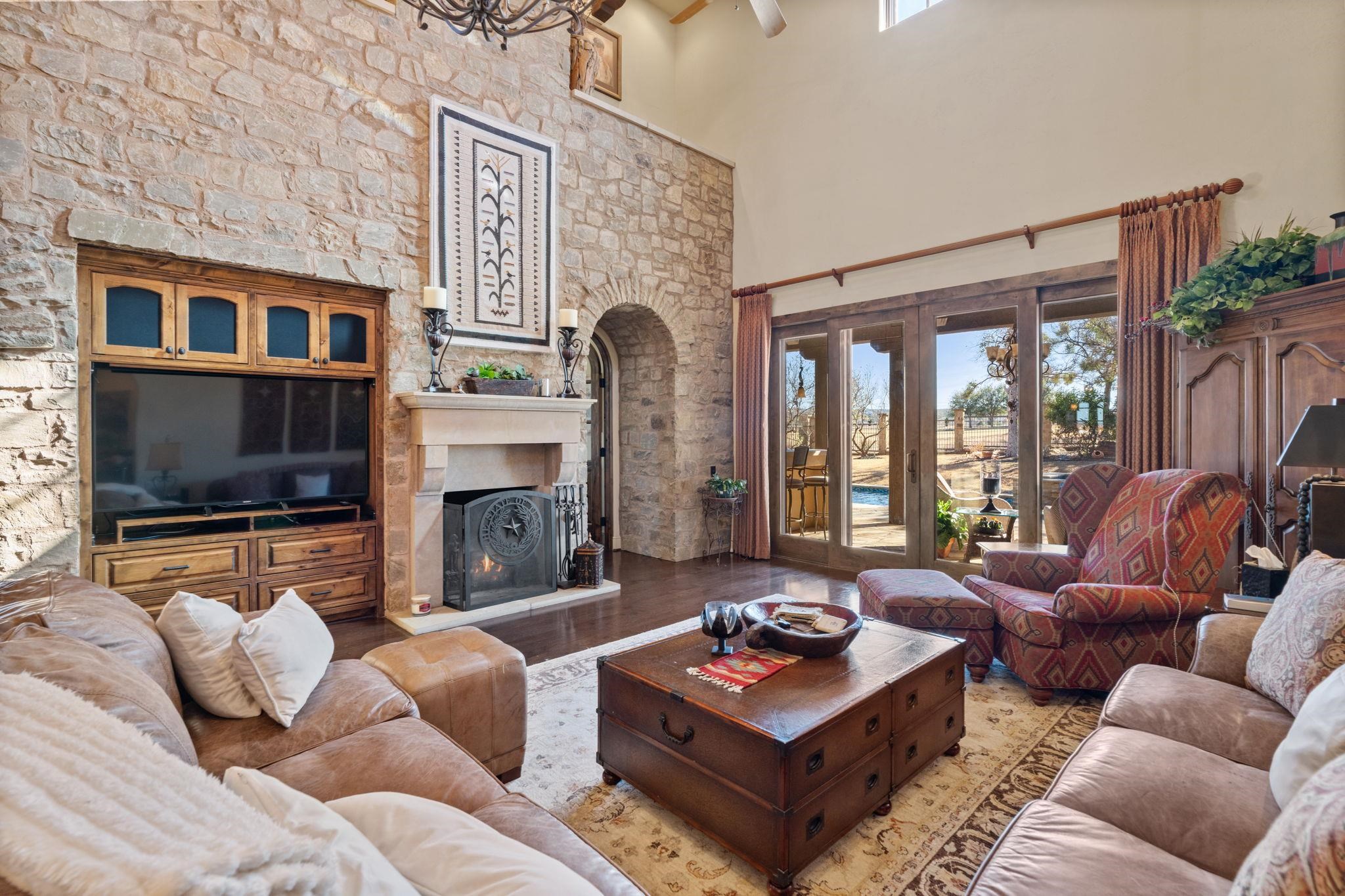 450 La Serena Loop Horseshoe Bay TX 78657