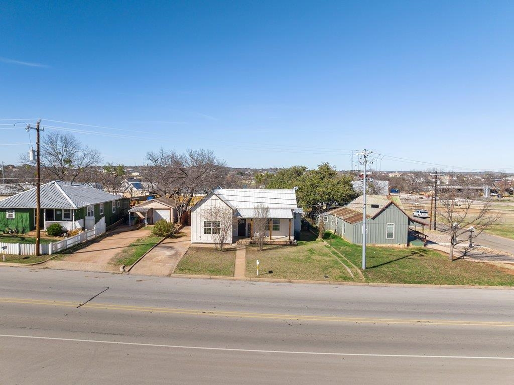 403 W Main Street Llano TX 78643