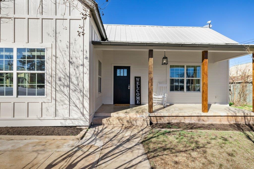 403 W Main Street Llano TX 78643