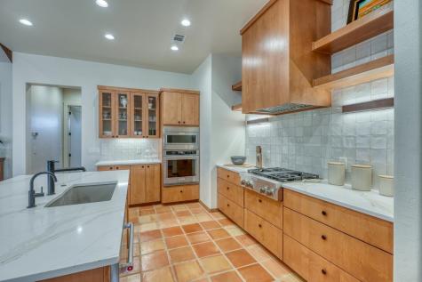 1302 Mountain Leather Horseshoe Bay TX 78657