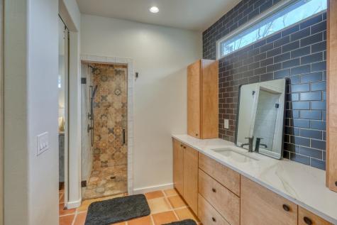 1302 Mountain Leather Horseshoe Bay TX 78657