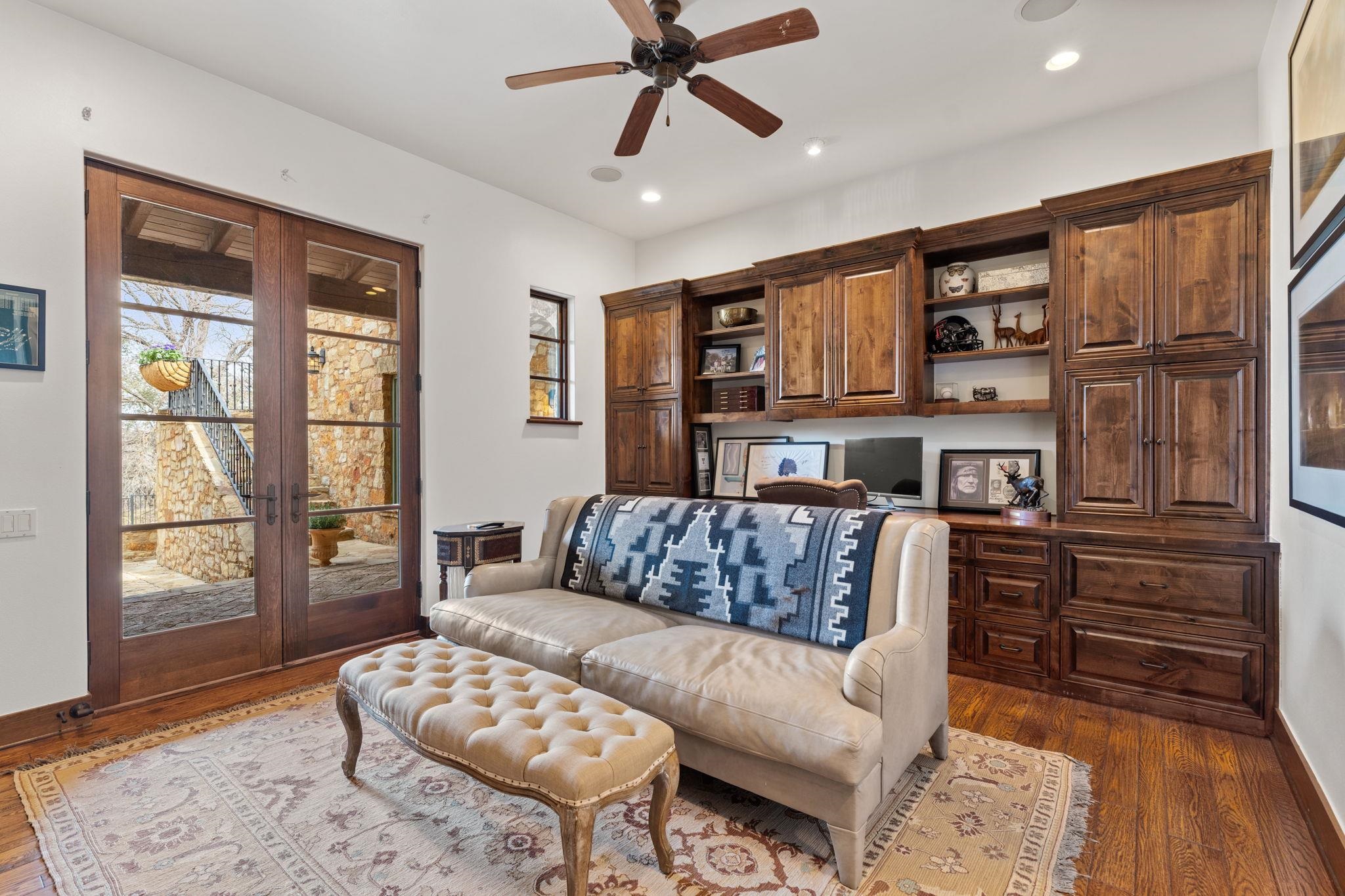 119 Plaza Escondido Horseshoe Bay TX 78657