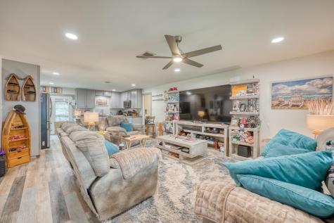 607 Thurman Circle Kingsland TX 78639