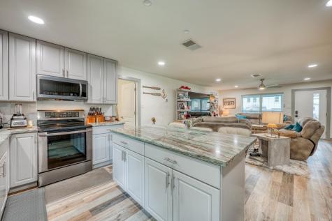 607 Thurman Circle Kingsland TX 78639