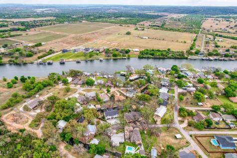 607 Thurman Circle Kingsland TX 78639