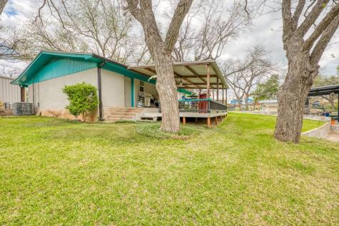 607 Thurman Circle Kingsland TX 78639