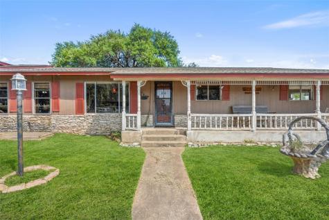 100 N Avenue Q Johnson City TX 78636
