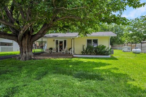 301 Riverside Drive Kingsland TX 78639