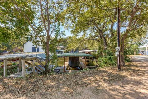 301 Riverside Drive Kingsland TX 78639