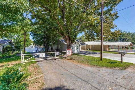 301 Riverside Drive Kingsland TX 78639