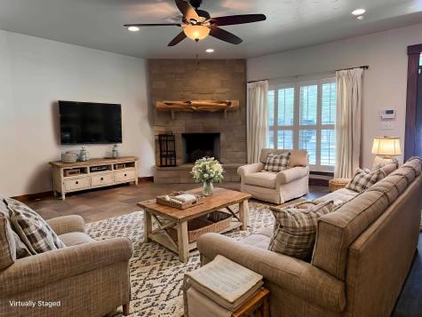 1706 Link Drive Kingsland TX 78639